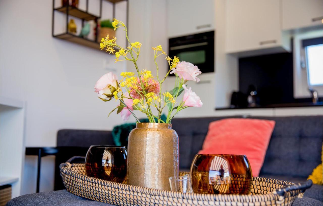 Gorgeous Home In Breukelen With Wifi 外观 照片